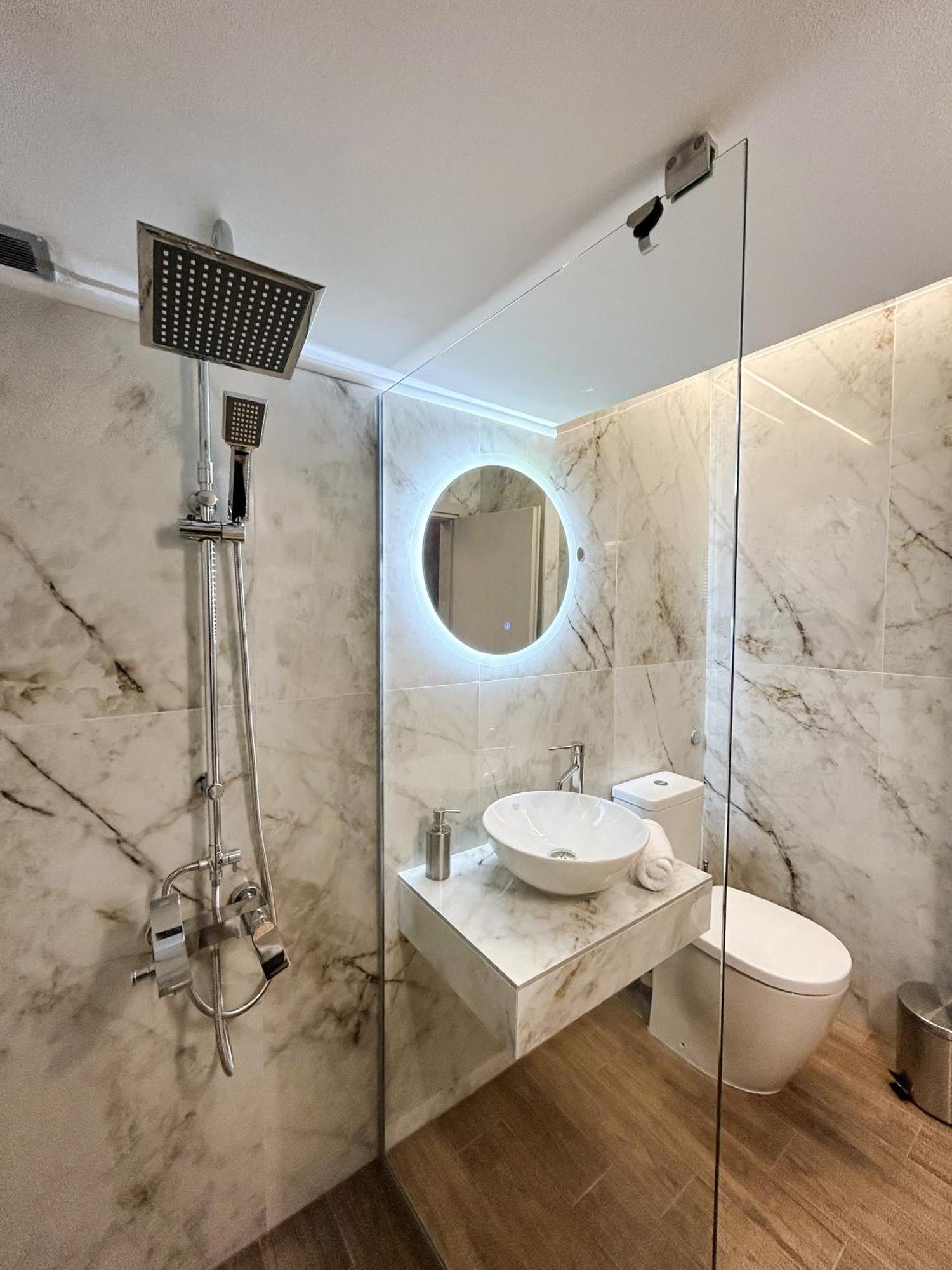 Hyperion Premium Appartement *