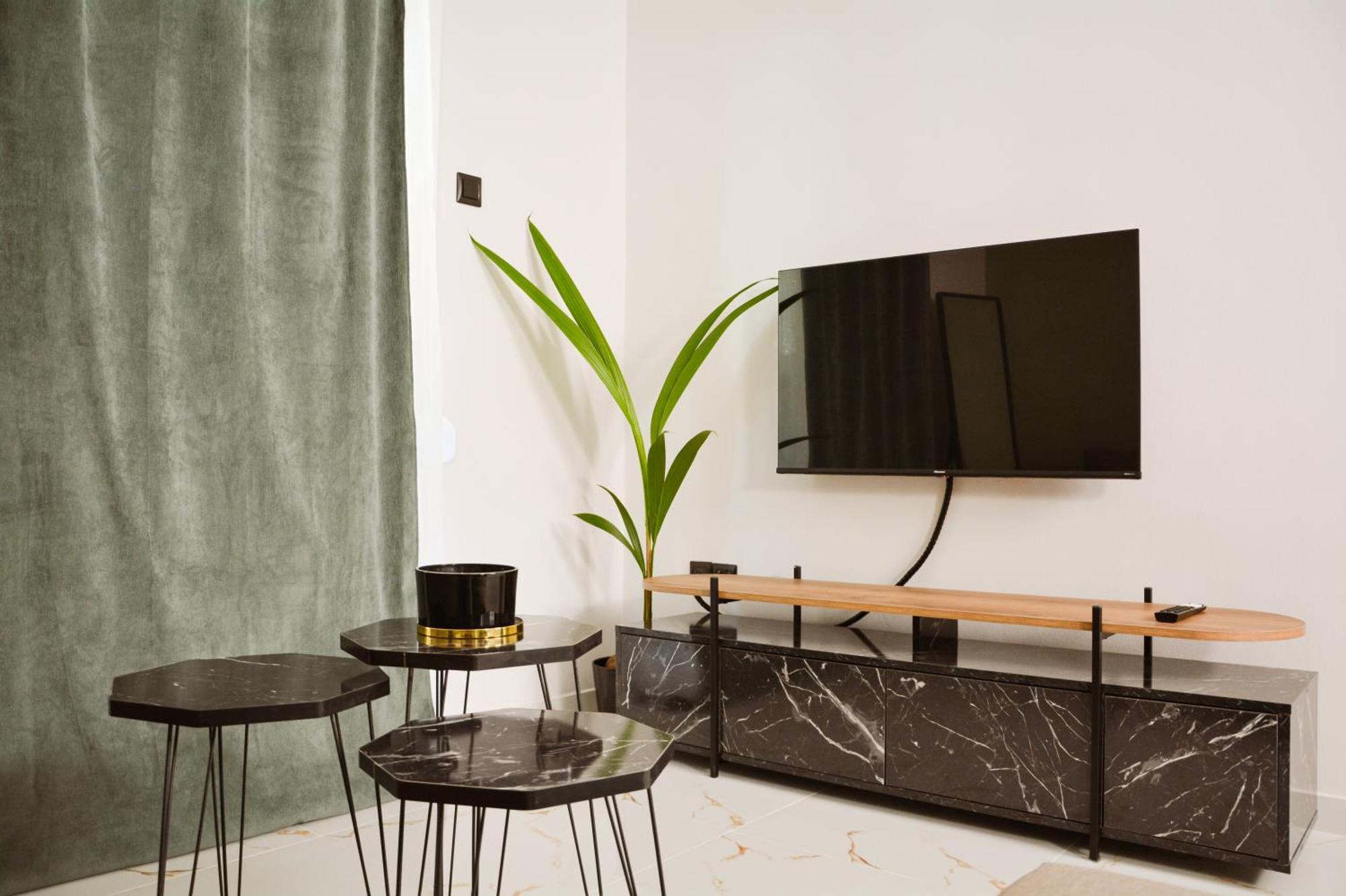 Hyperion Premium Appartement *